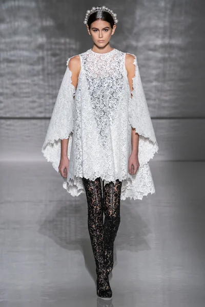 Look 7